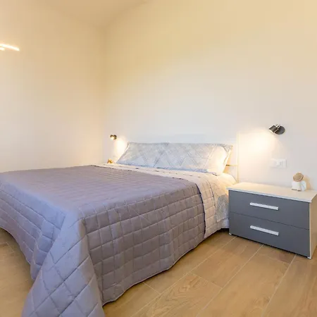 I Pini-2 By Interhome Apartamento Marina Di Bibbona