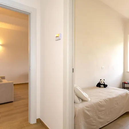 I Pini-2 By Interhome Apartamento *